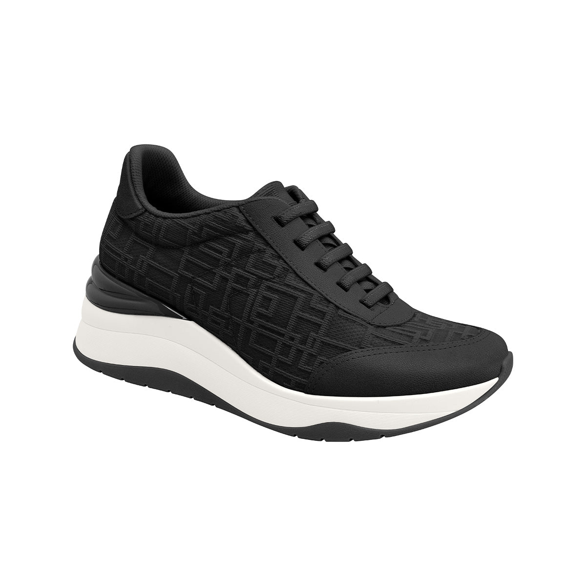 Tenis casuales color negro con plataforma 4 cm diseño geométrico en relieve para mujer, colección Nina. Elegantes y cómodos, suela adherente y calce fácil.